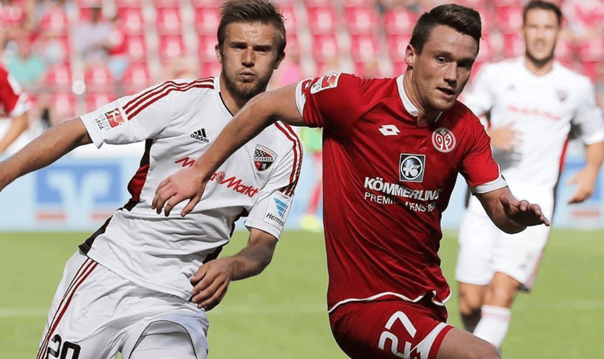 今晨中超焦点战,门兴格拉德巴赫防线松动,更衣室稳定,年轻球员得到机会的简单介绍 今晨中超焦点战,门兴格拉德巴赫防线松动,更衣室稳定,年轻球员得到机会的简单介绍